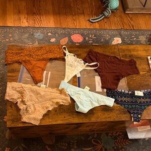 Aerie NWT 6 pair various Womens Lace/and Cotton Multicolor underwear GLOVES USED